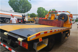 永丰附近拖车电话号码服务